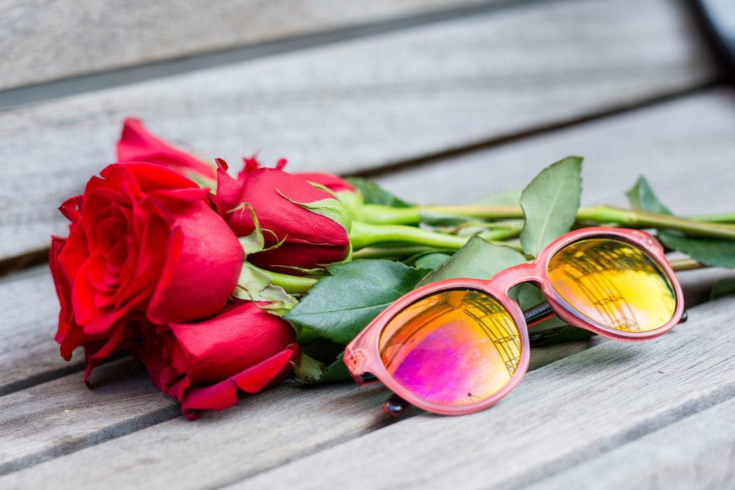 Roses + Pink Sunnies