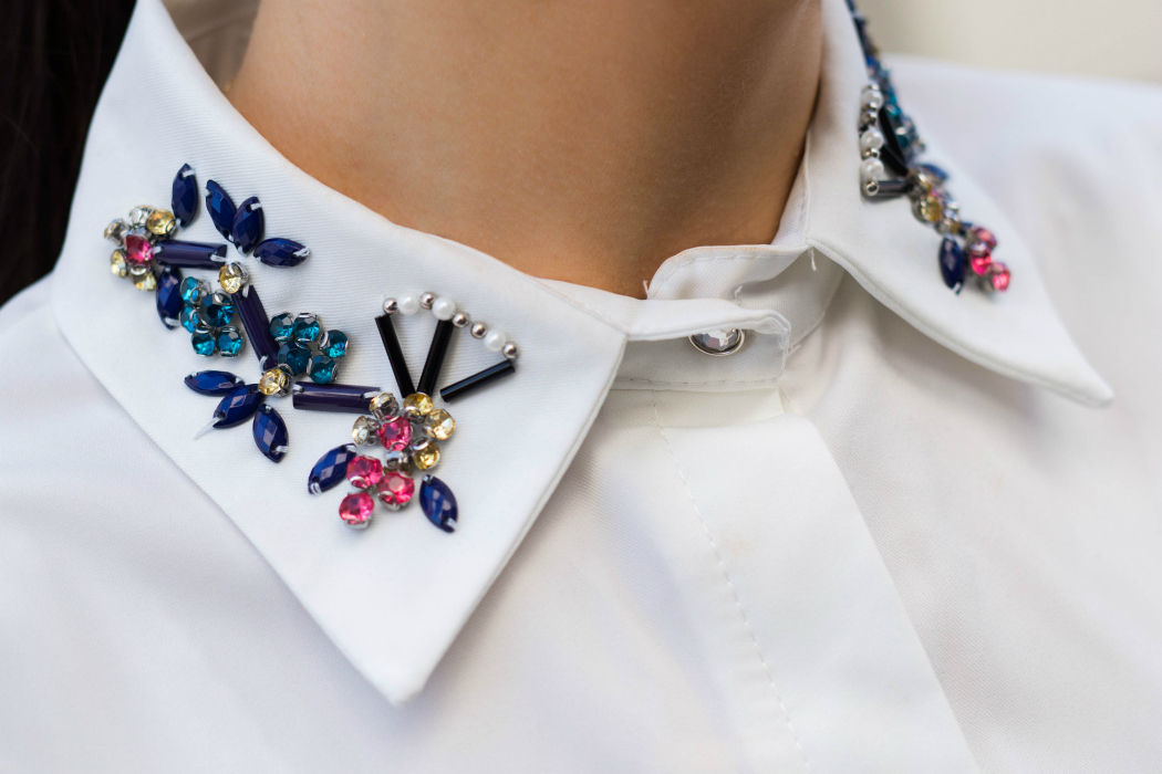 Jeweled White Collar