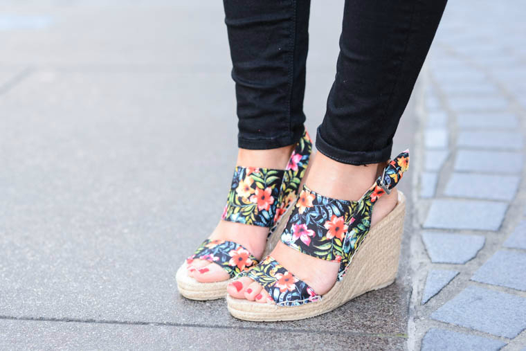 Floral wedges