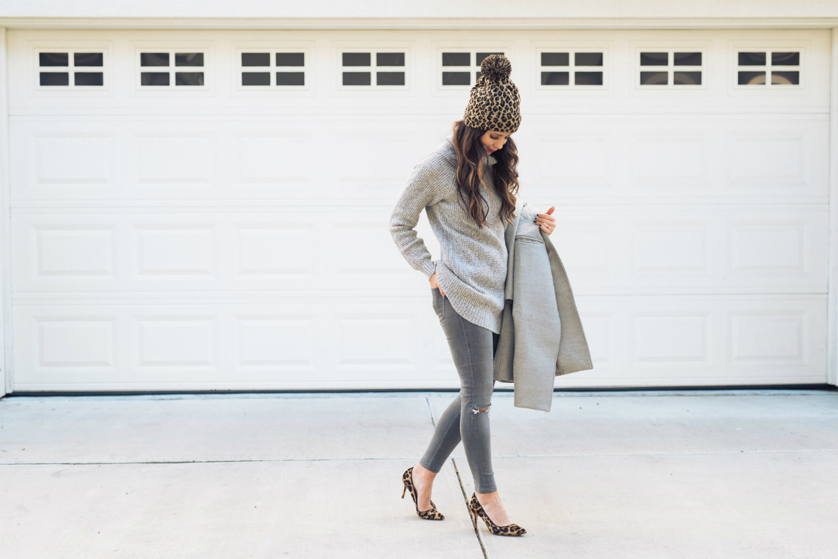 Grey outfit and leopard (10)