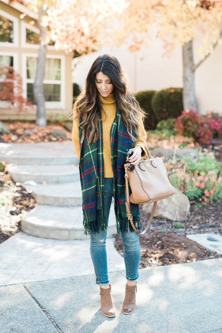 scarf and yellow sweater (1)