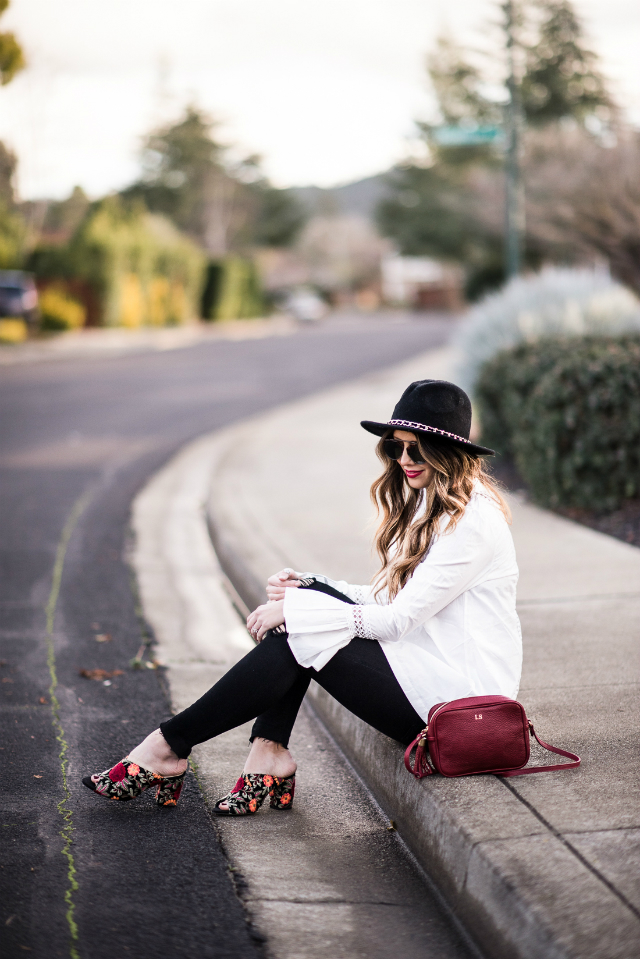 Bell Sleeves + Black Skinny Jeans 