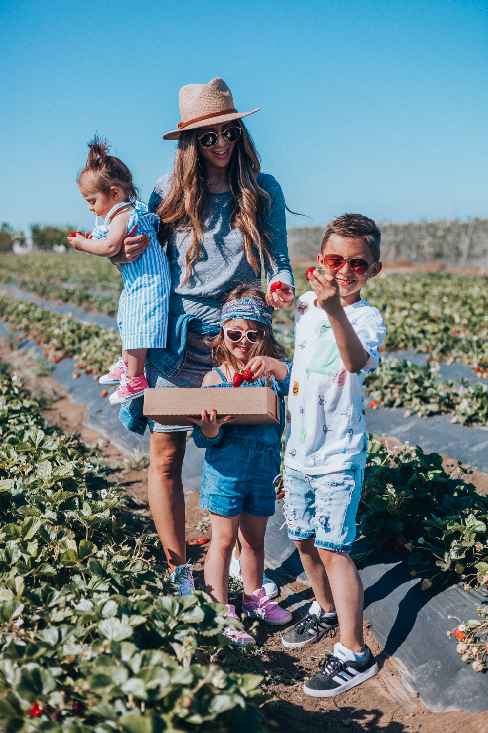 7 Super Fun Summer Activities to Do With Kids by popular San Francisco lifestyle blogger The Girl in The Yellow Dress