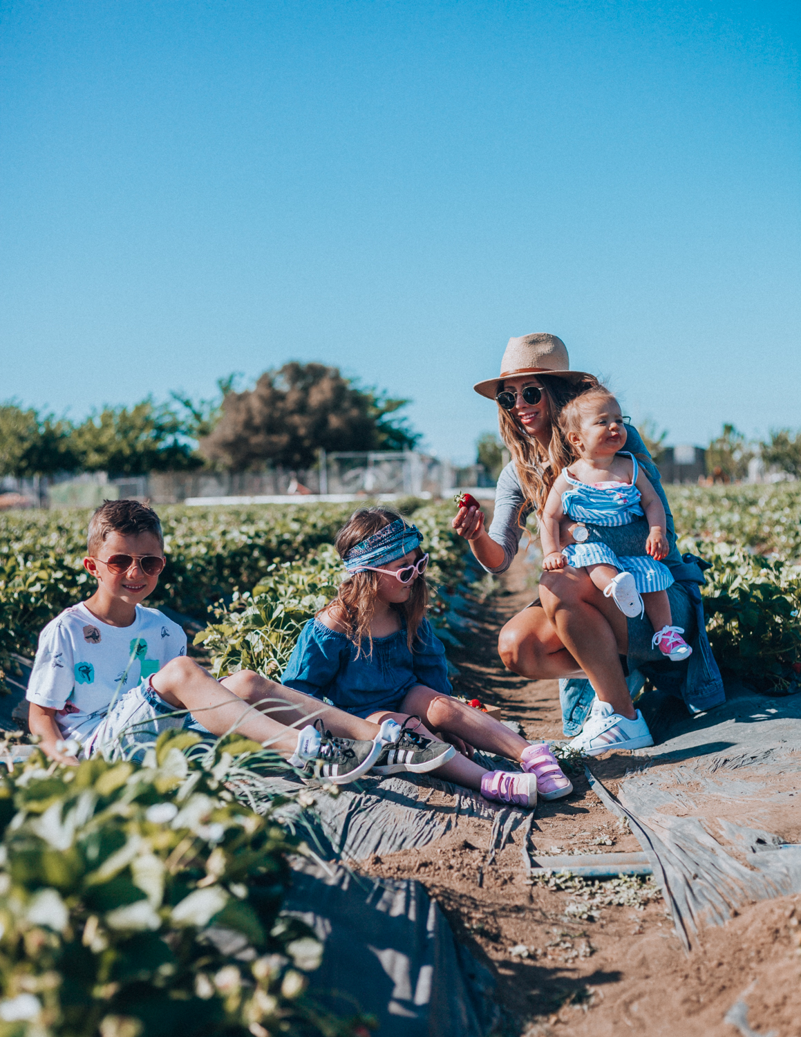 7 Super Fun Summer Activities to Do With Kids by popular San Francisco lifestyle blogger The Girl in The Yellow Dress