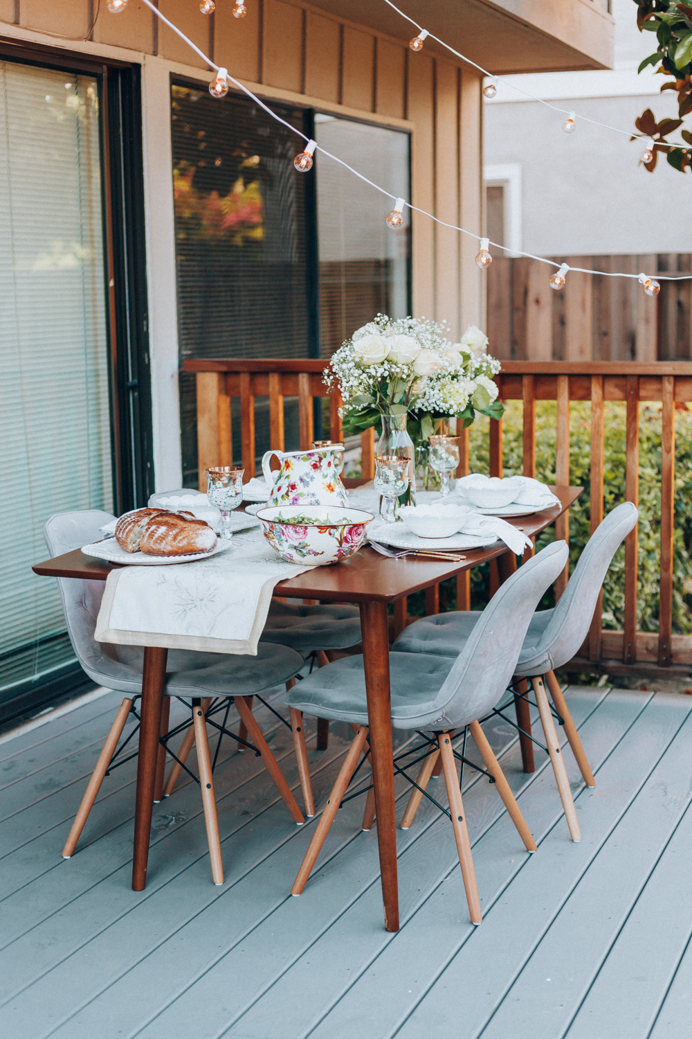 Magical Backyard Dinner Party tips hosted by popular San Francisco life and style blogger, The Girl in The Yellow Dress