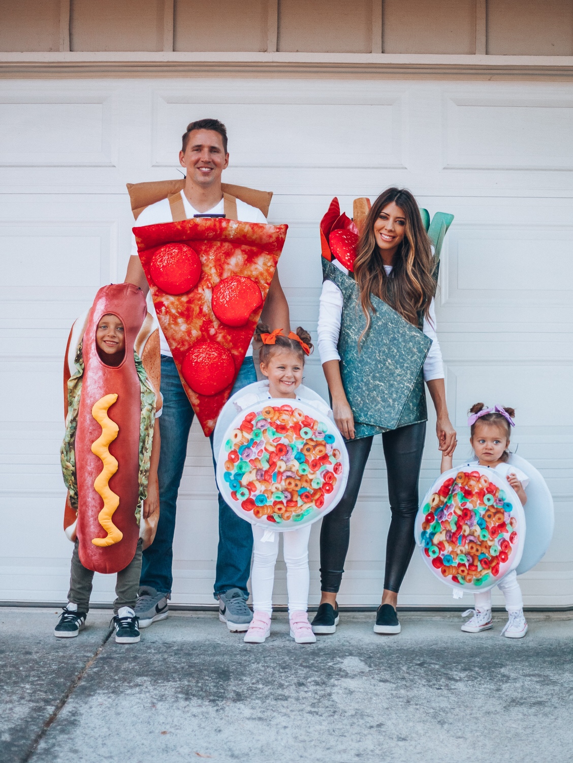 Family Halloween Costumes Spooky: Get Ready to Scare!