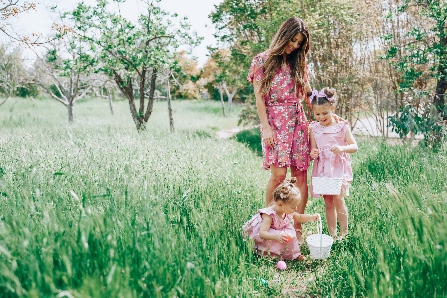 Cute Spring Dresses featured by top US fashion blog The Girl in the Yellow Dress