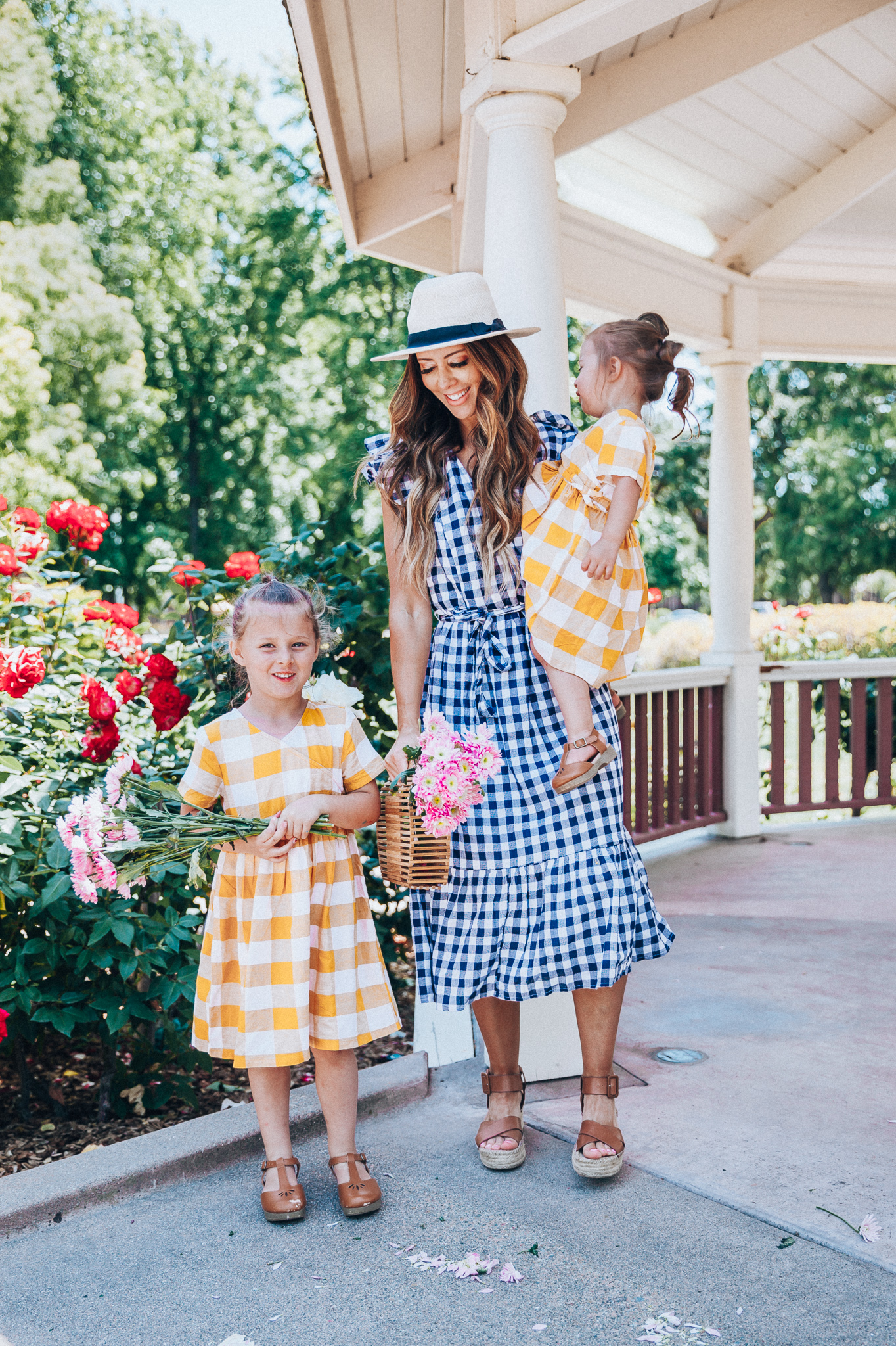 Cute Summer Dresses featured by top US fashion blog The Girl in the Yellow Dress